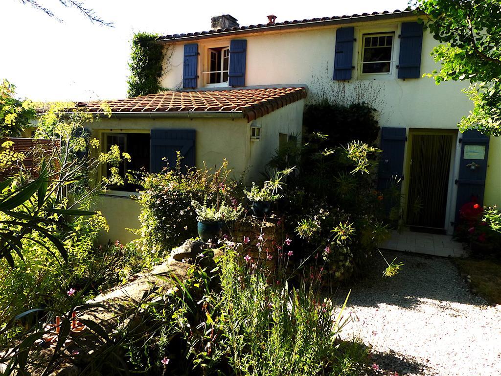 La Claverie Sainte-Radégonde-des-Noyers Exterior foto